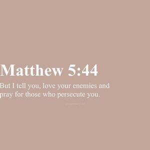 Meet your Posher, Maya